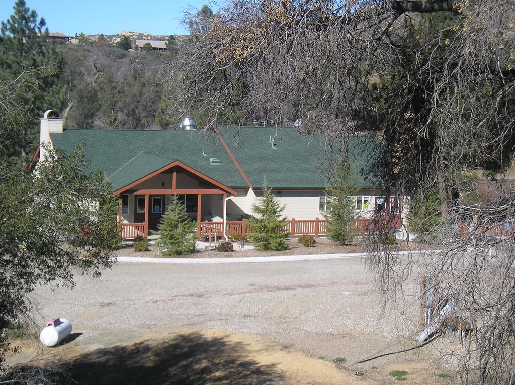 Oakzanita Springs Camping Resort Cabin 1 Descanso Экстерьер фото